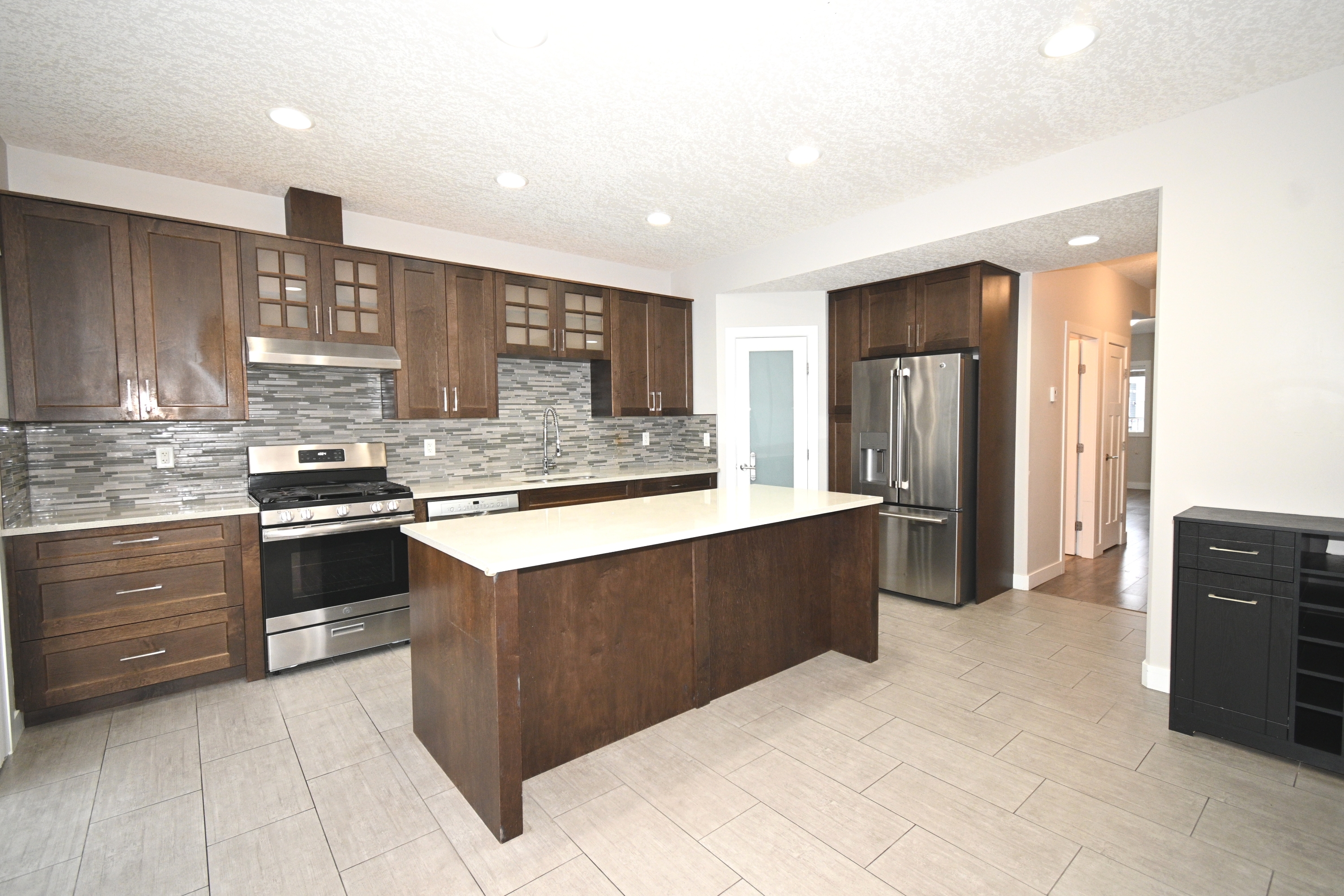 608-467 Tabor Boulevard South - 1