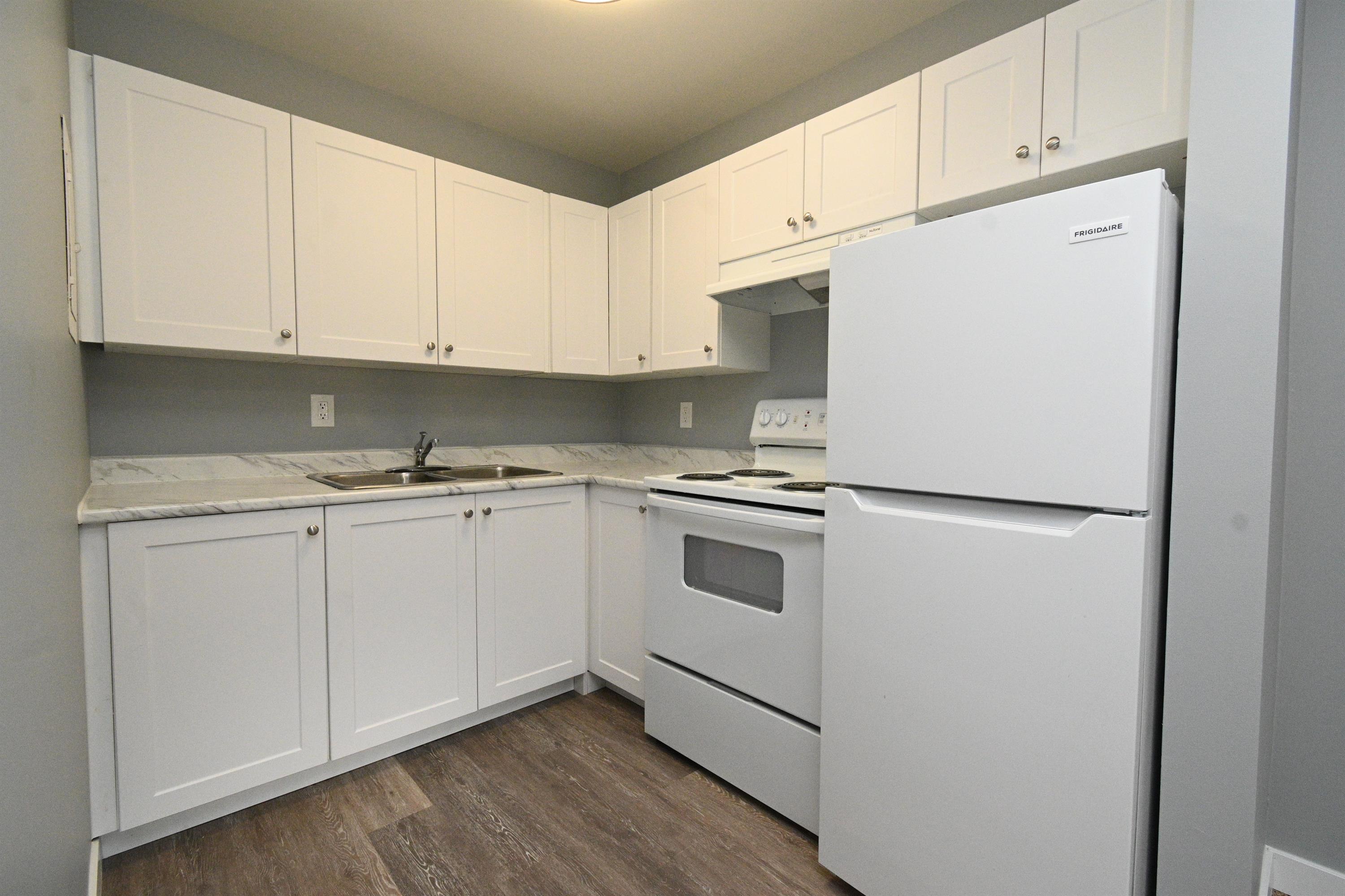 776 Vaughan Street - 208