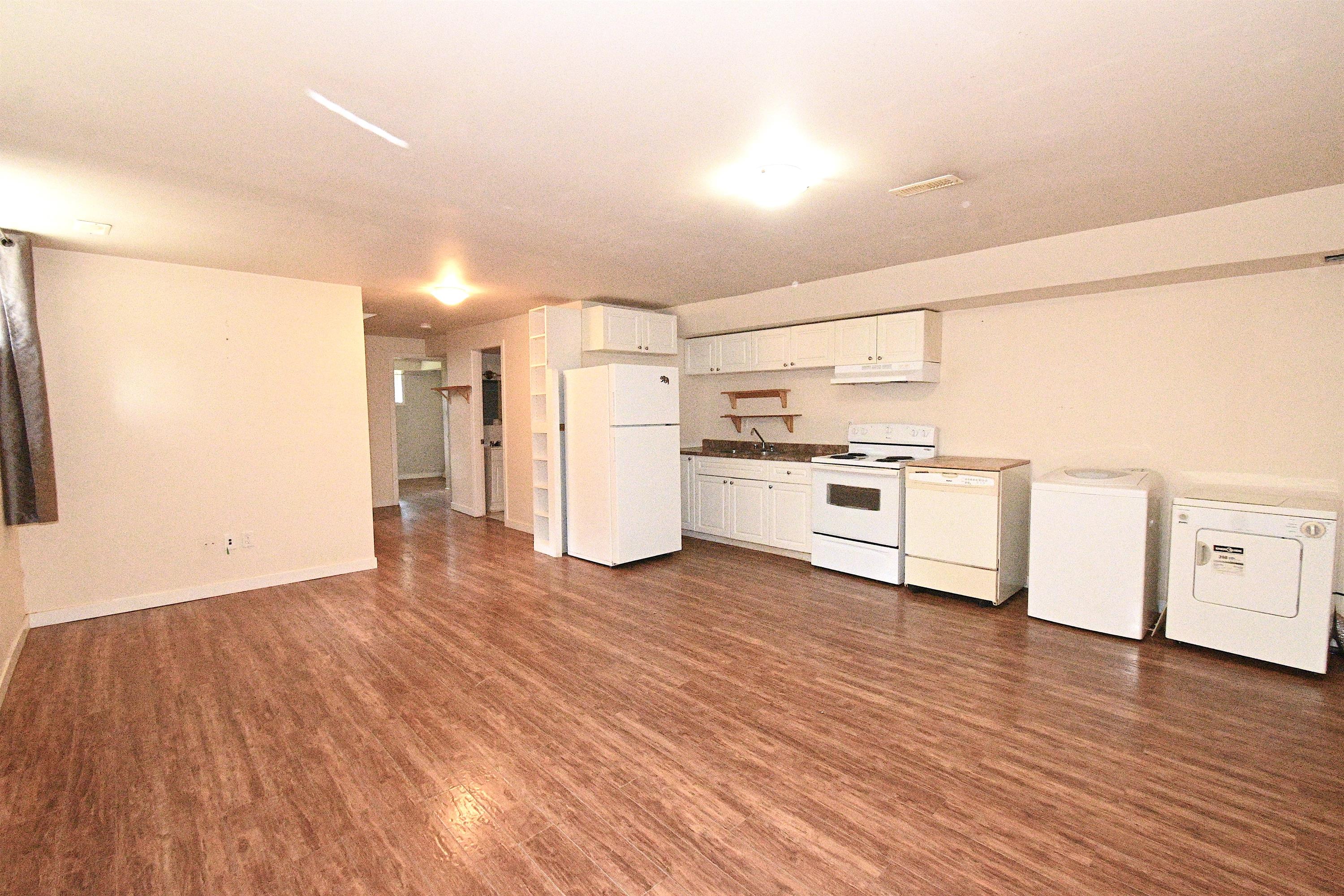 2647 Oak Street - B