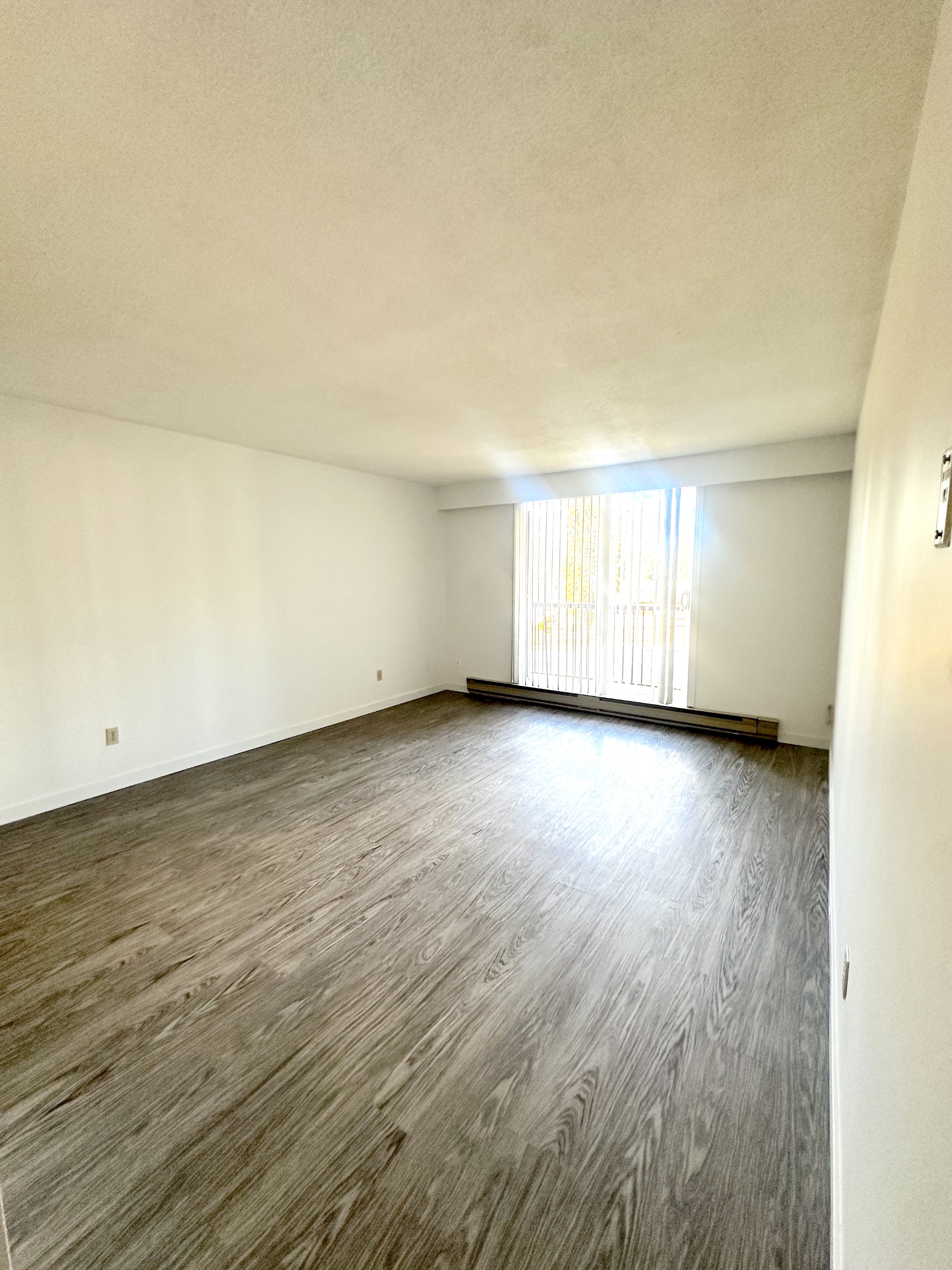 776 Vaughan Street - 205