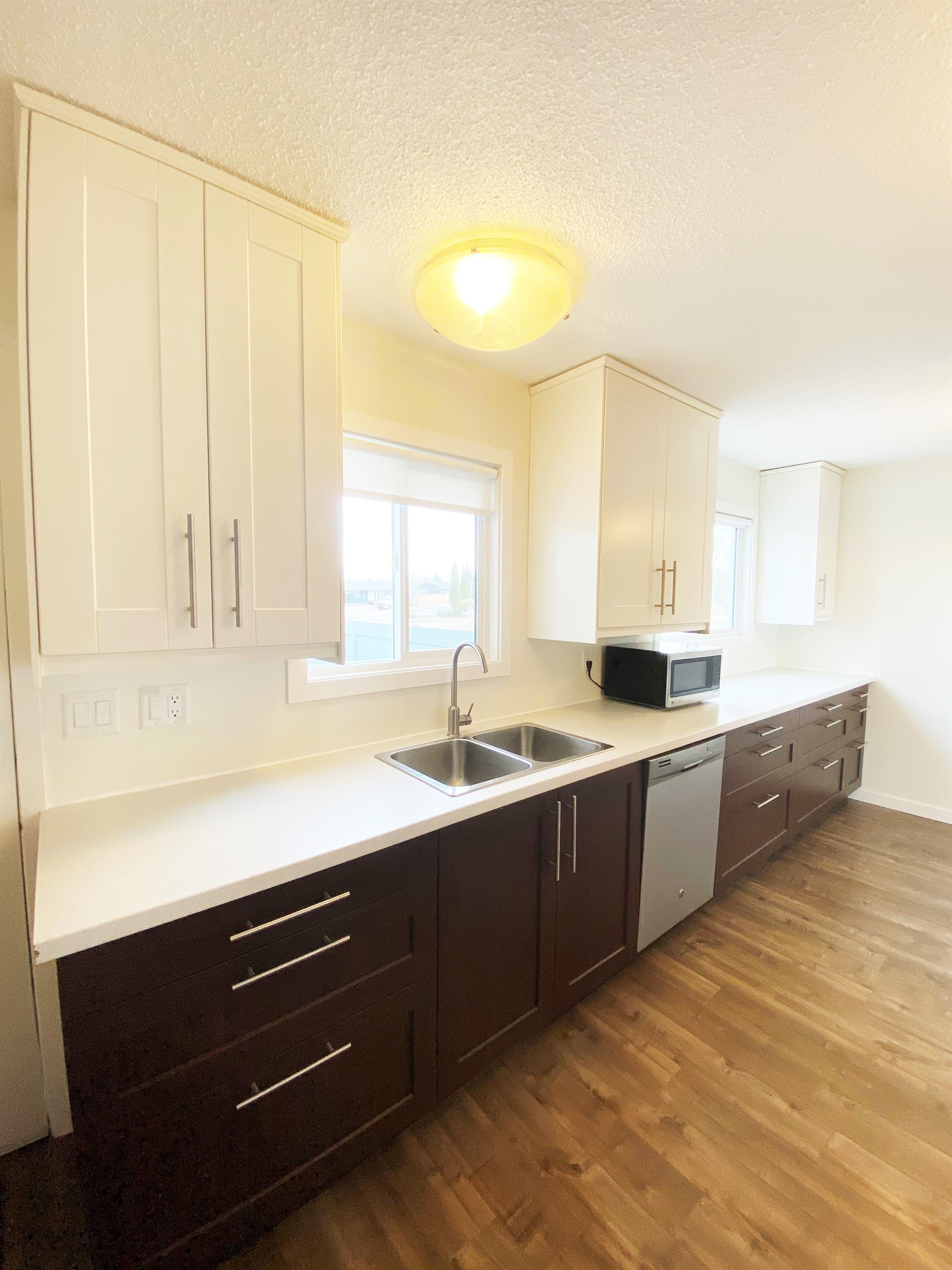 #148 - 111 Tabor Boulevard South - 1