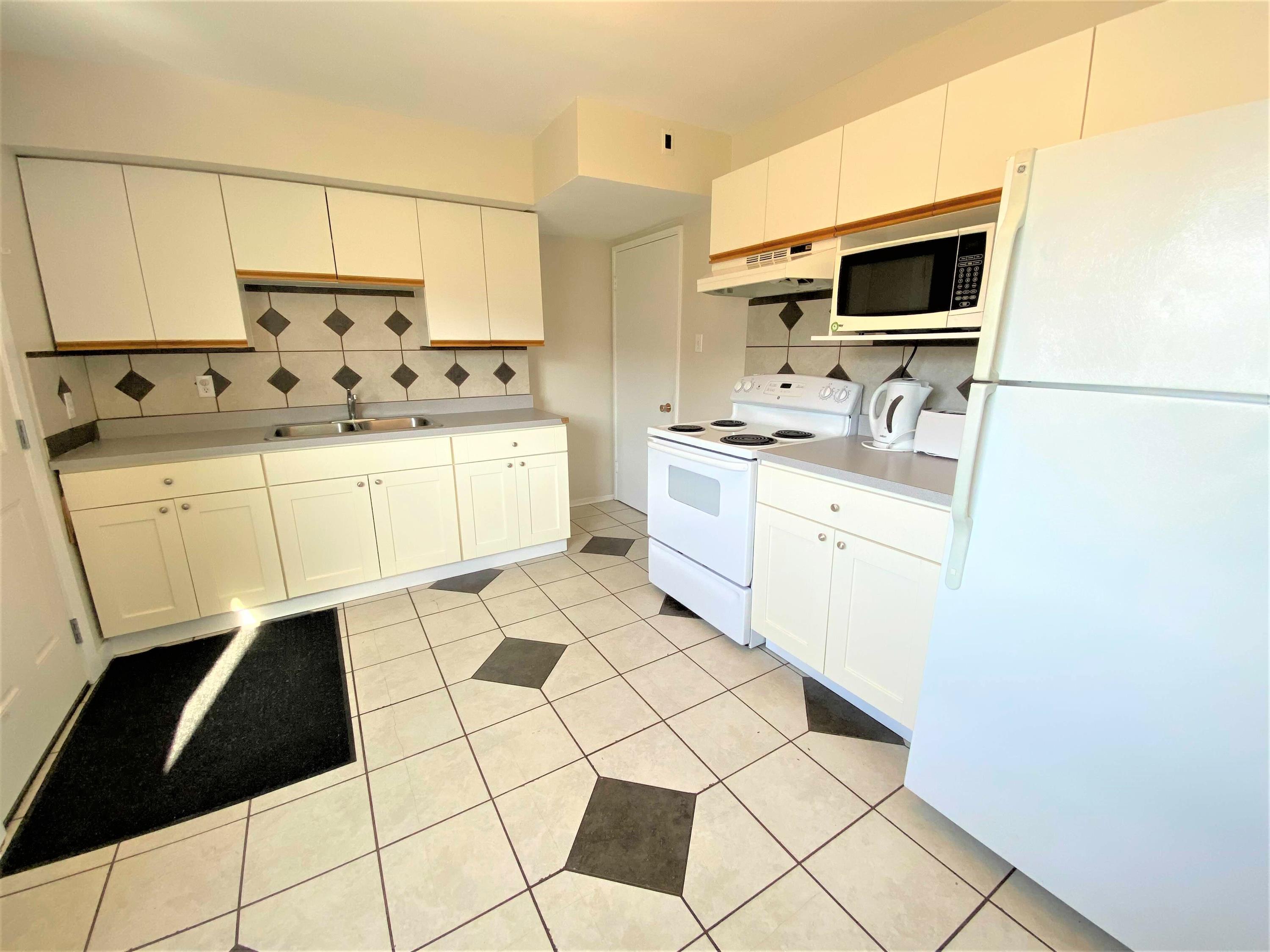 24 Little Wedeene Street - 1