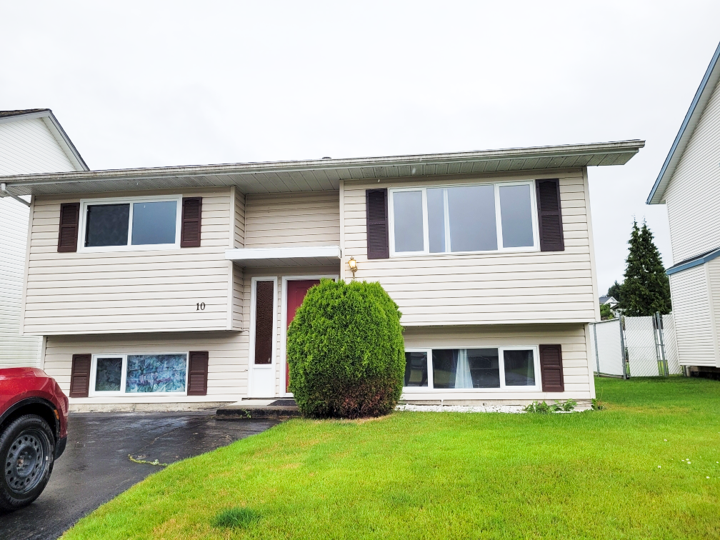 10 Hallman Street