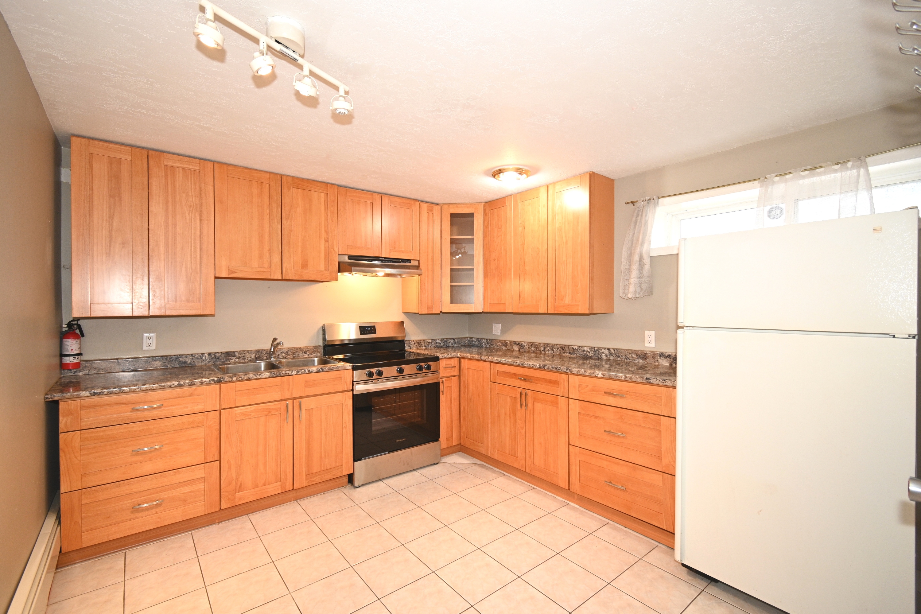 2033 Norwood Street - B
