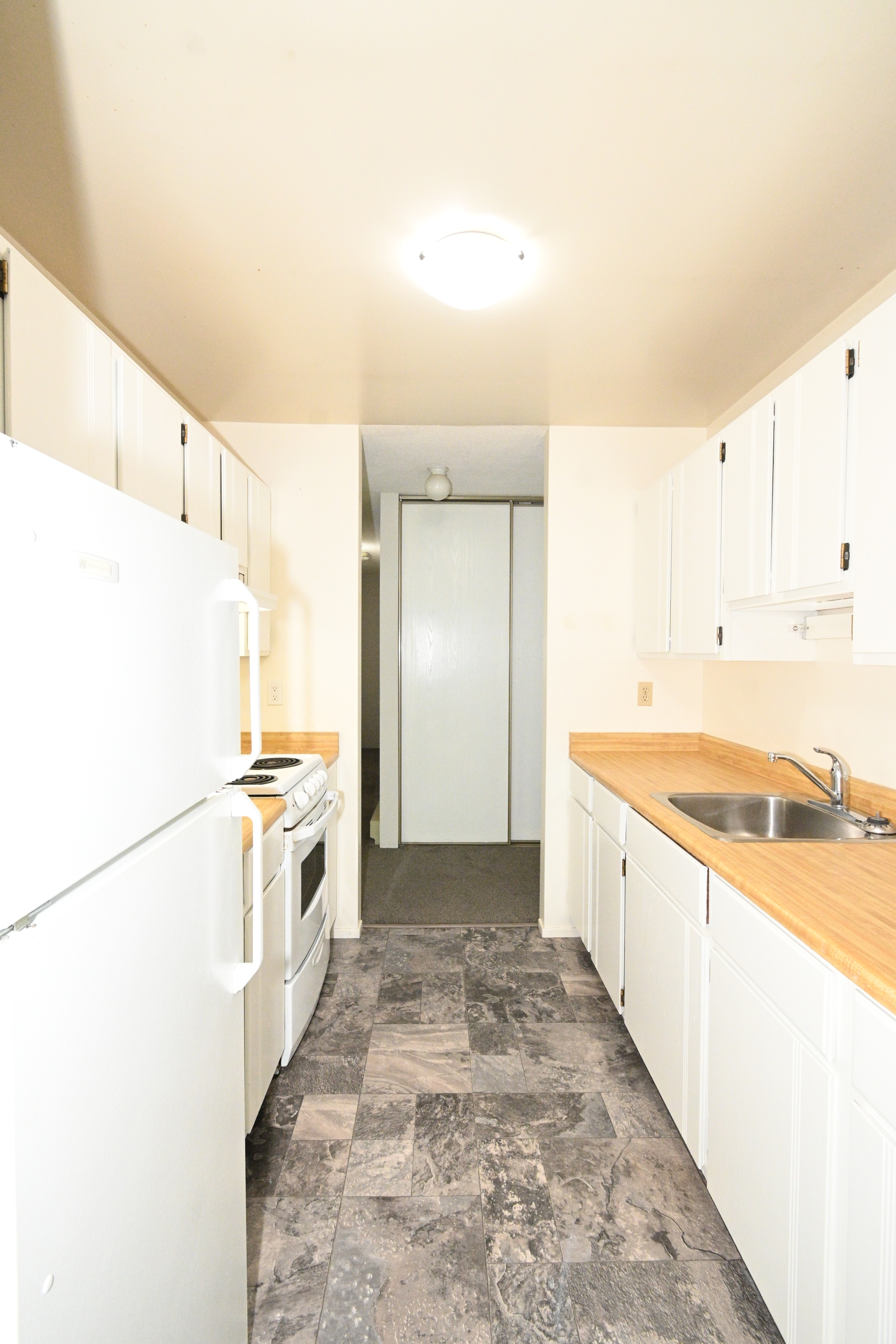3030 McGill Crescent - 34